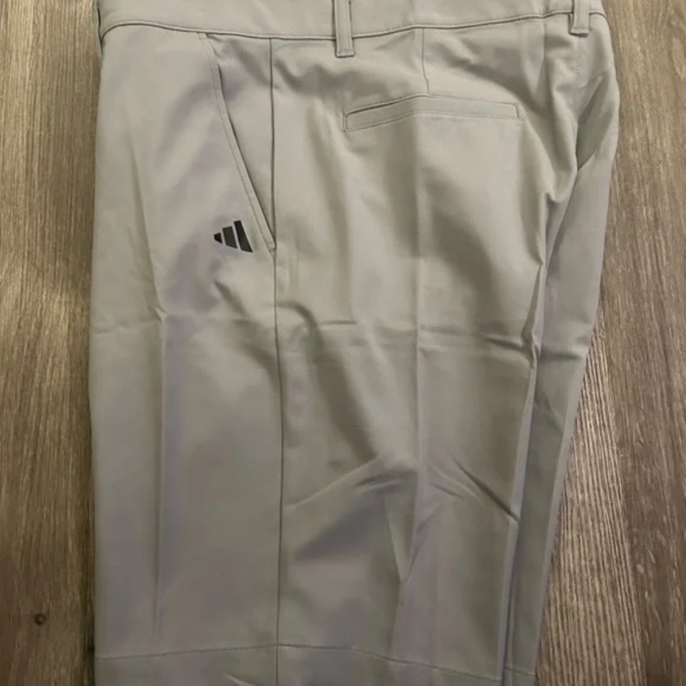 Mens Adidas ADI Golf shorts Gray with Black Size 34 New Without Tags